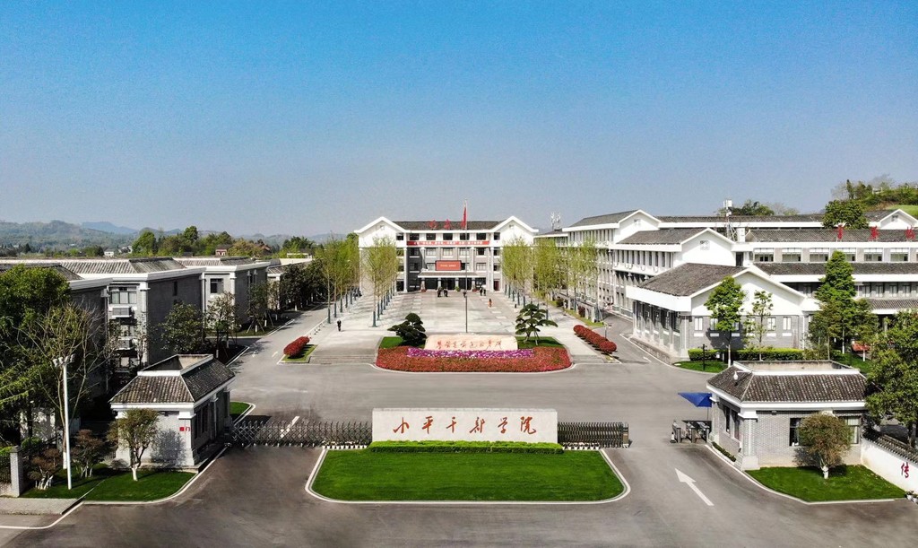 南门全景.jpg
